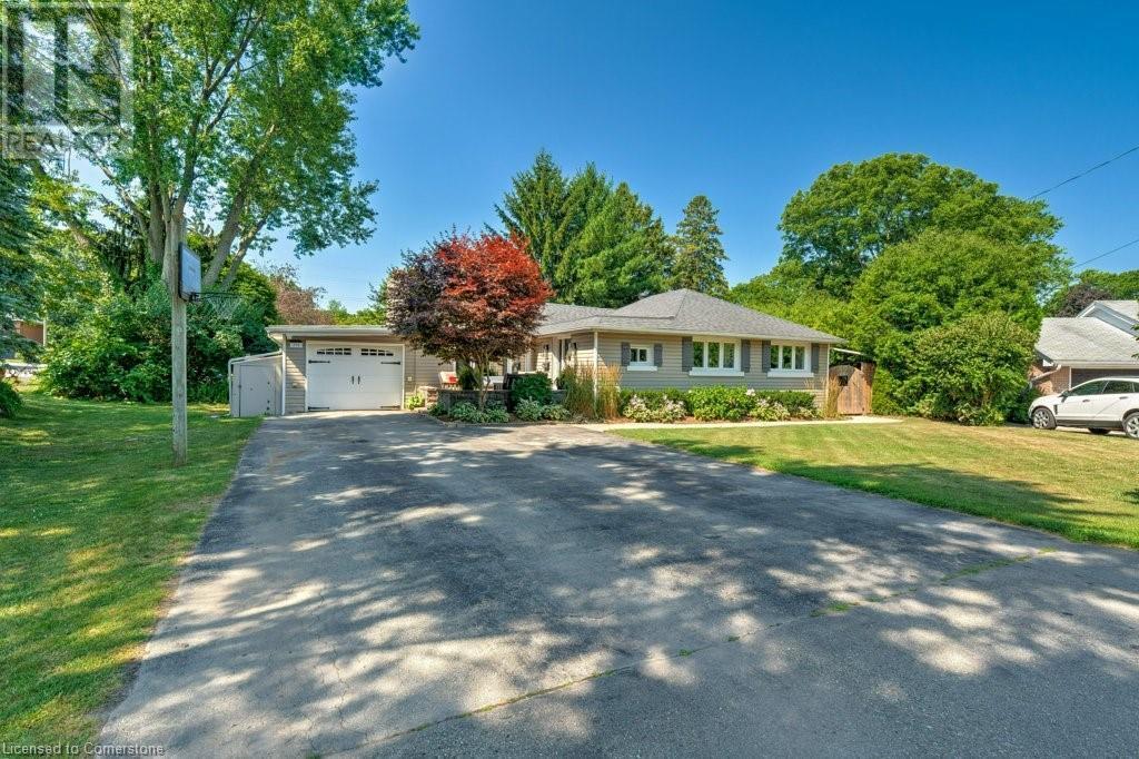 Photo de la propriété: 258 Gardenview Drive ON L7T 1K4