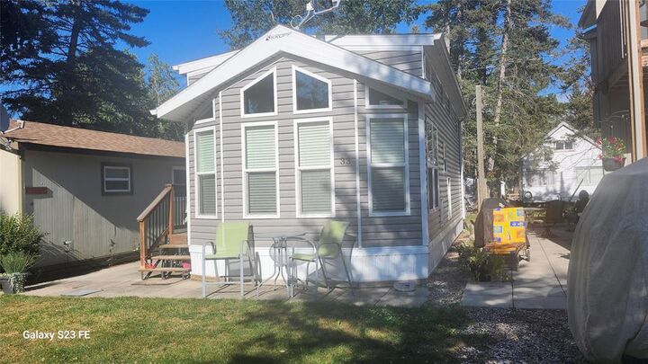 33 4th Street North  Clear Lake MB R0J 1N0 photo