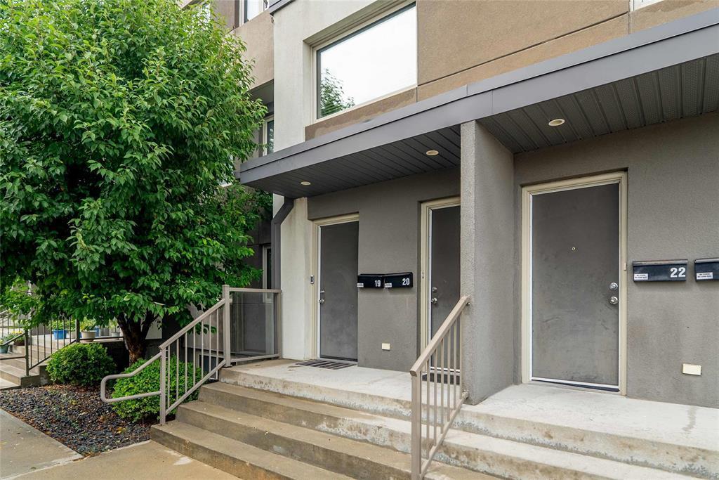 Property Photo: 1195 Troy Avenue MB R2X 1E4