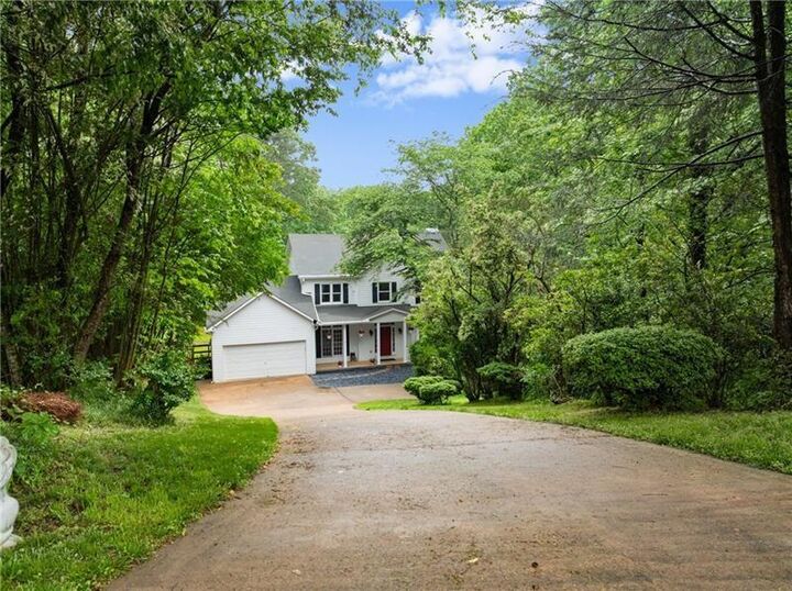 Property Photo:  1620 Bluwater Court  GA 30041 