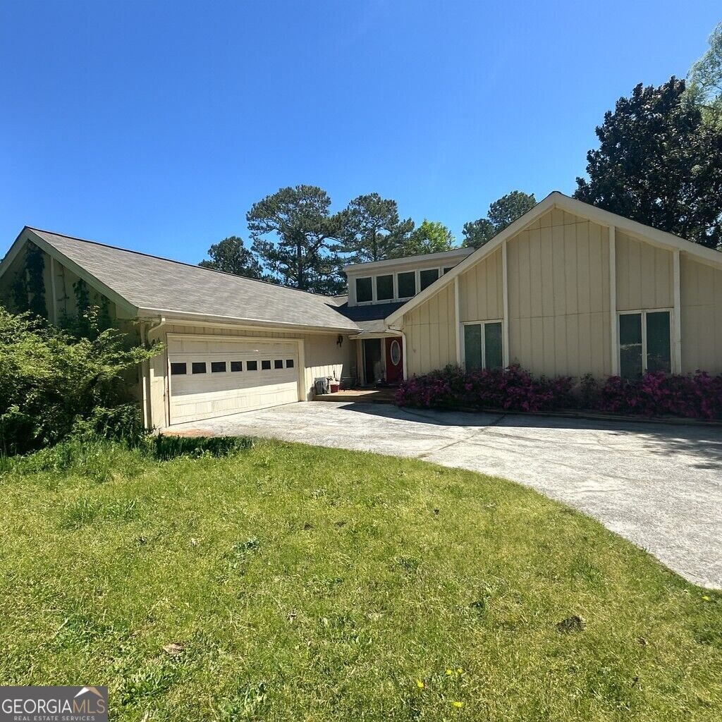 Property Photo: 176 Mask Road GA 30215