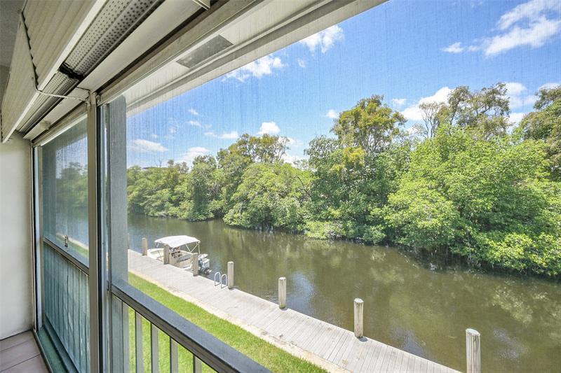 Property Photo: 1400 NE 55 St 208 FL 33334