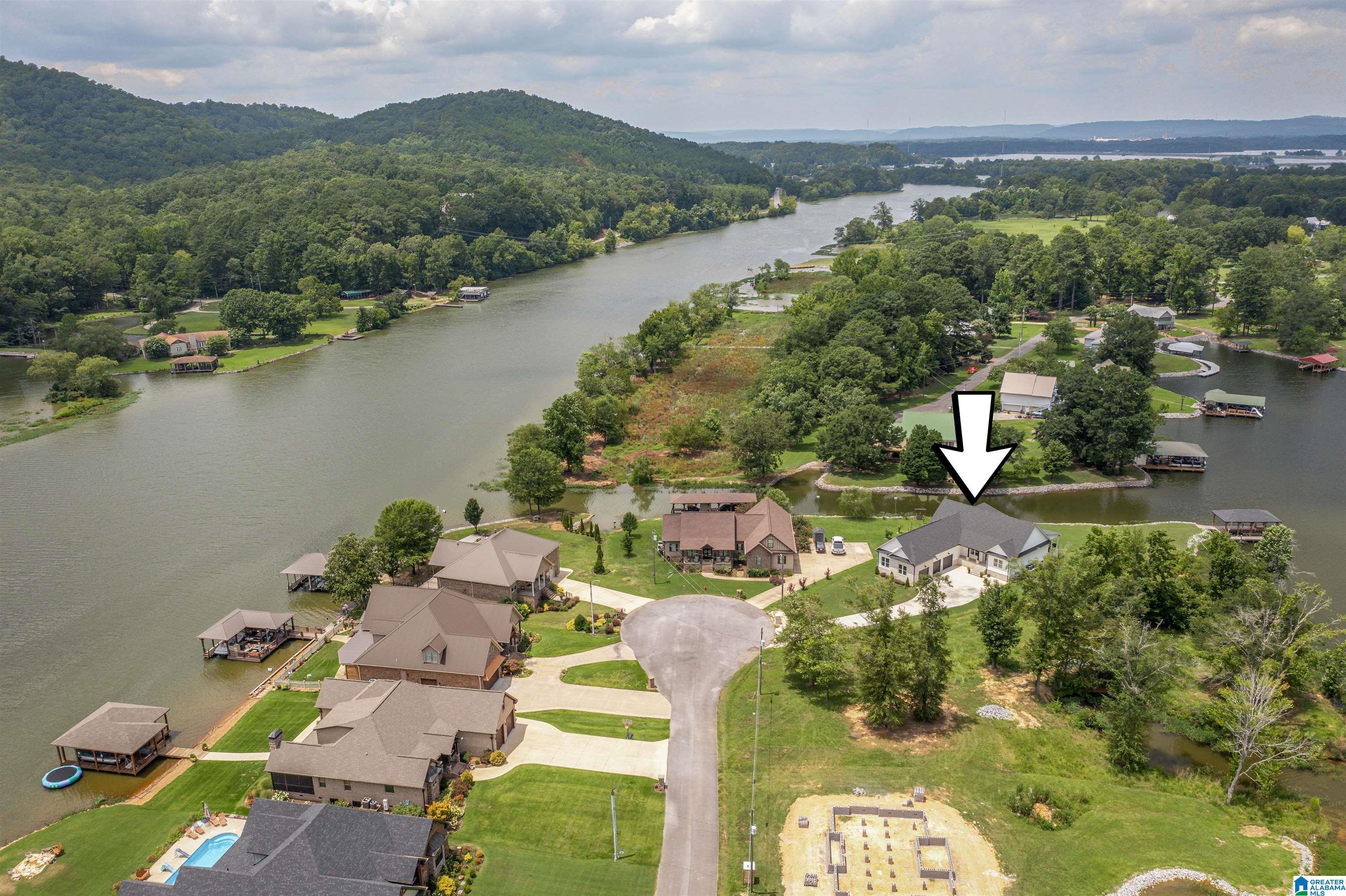 Property Photo:  312 Camden Cove  AL 35903 
