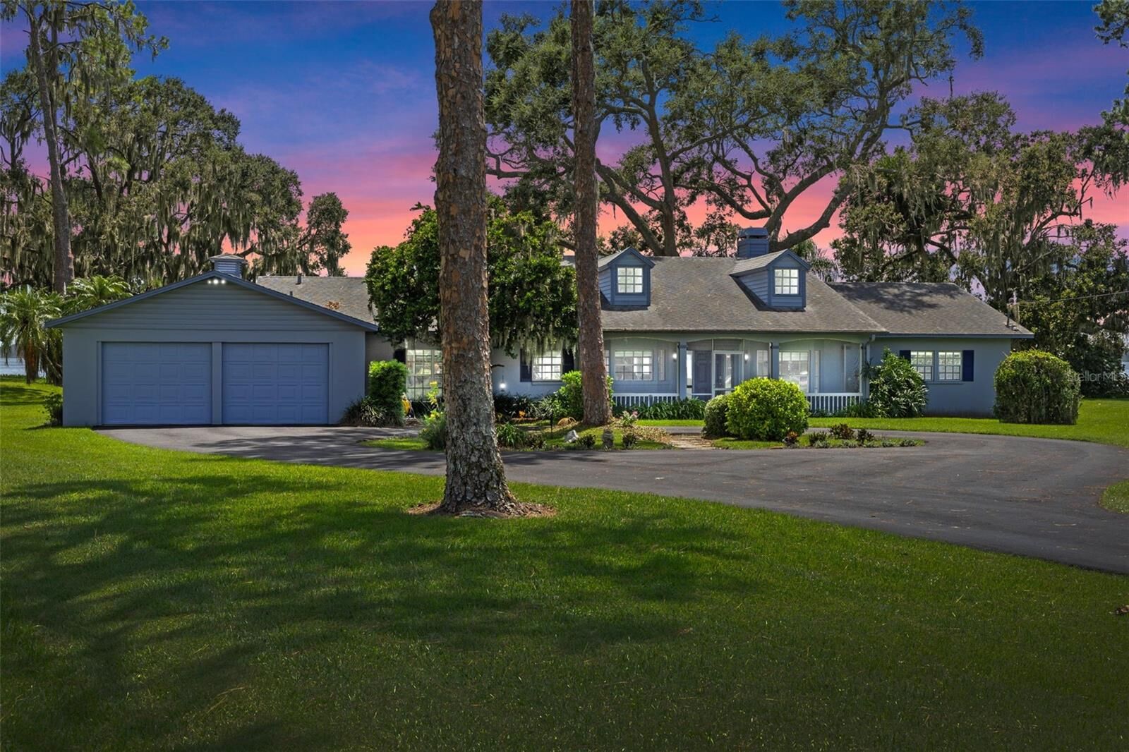 Property Photo: 33205 Lakeshore Drive FL 32778