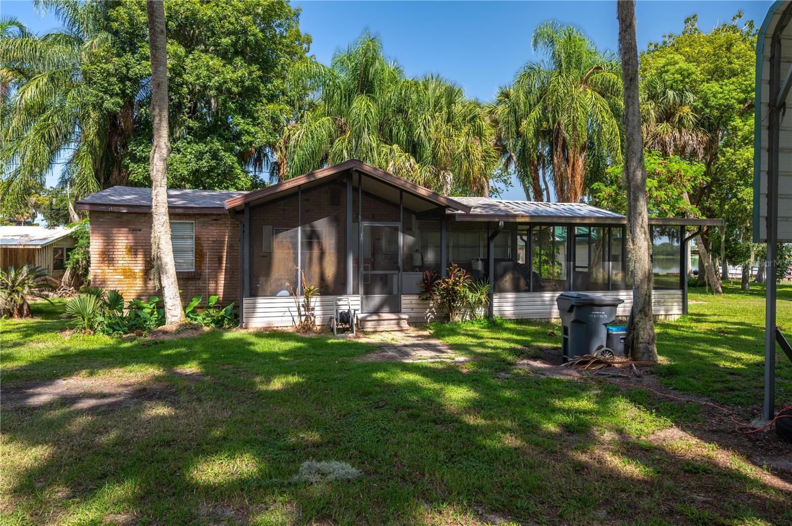 Property Photo:  1101 Shady Cove Road E  FL 33844 