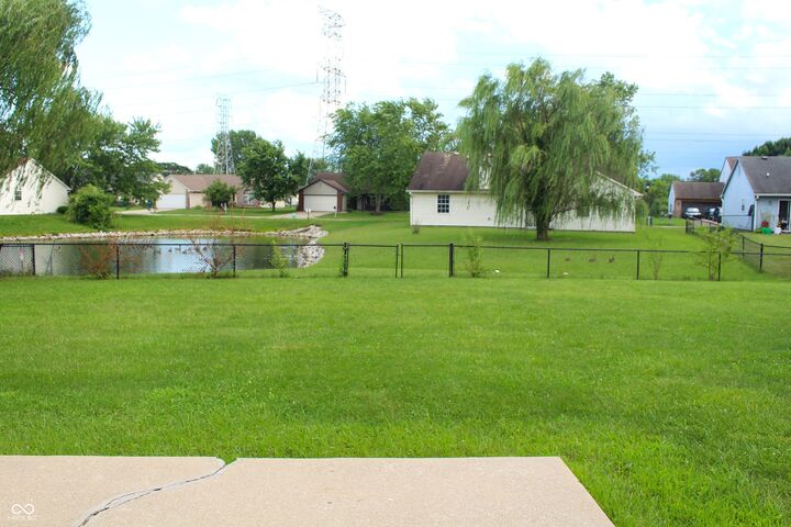 Property Photo:  1527 Warren Lake Court  IN 46229 