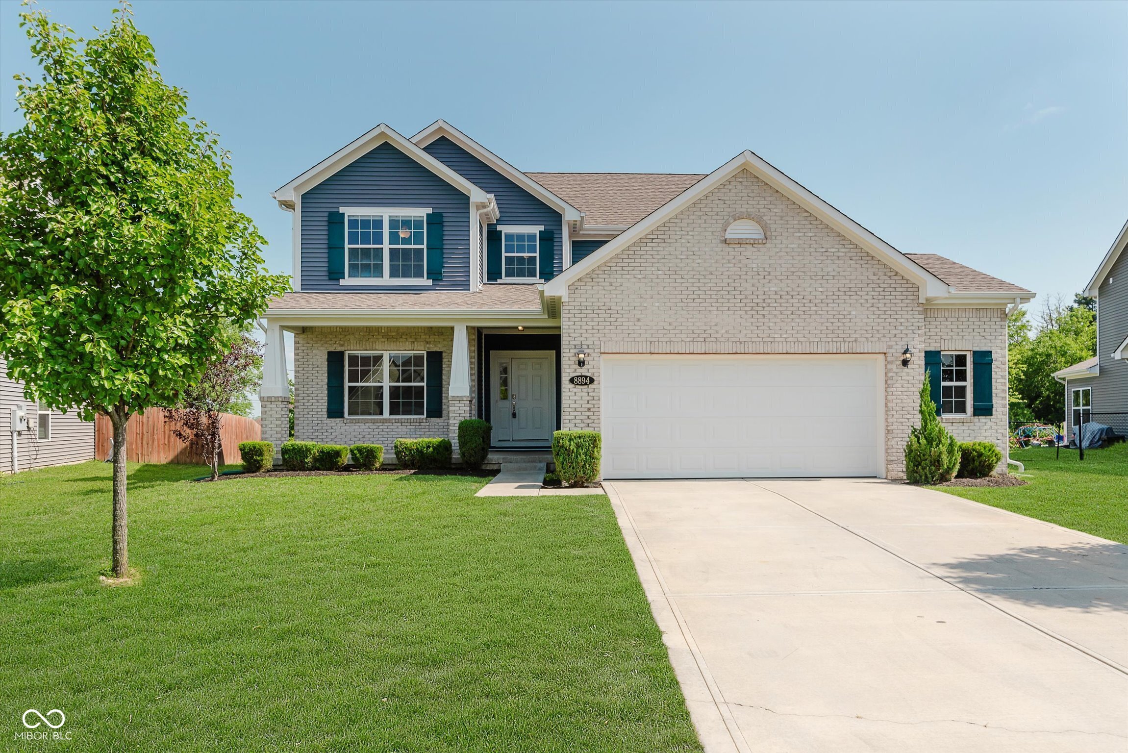 8894 Benjamin Lane  Avon IN 46123 photo