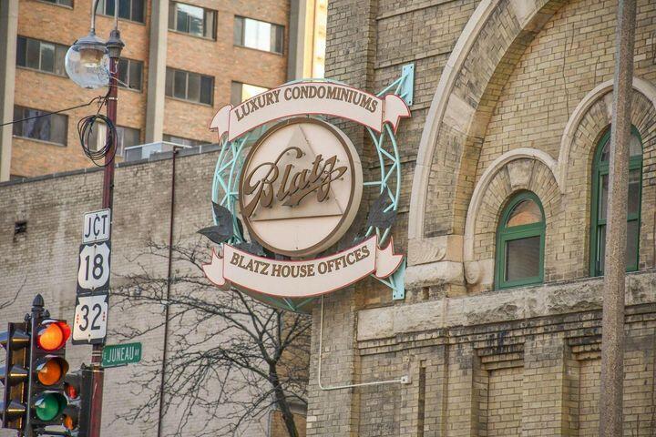 270 E Highland Ave 1244  Milwaukee WI 53202 photo