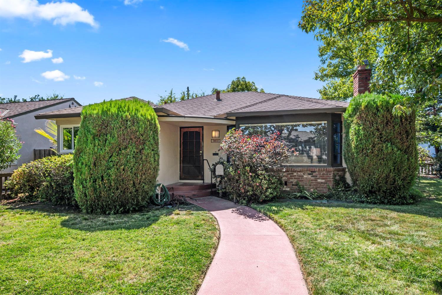 Property Photo:  3400 David Way  CA 95820 