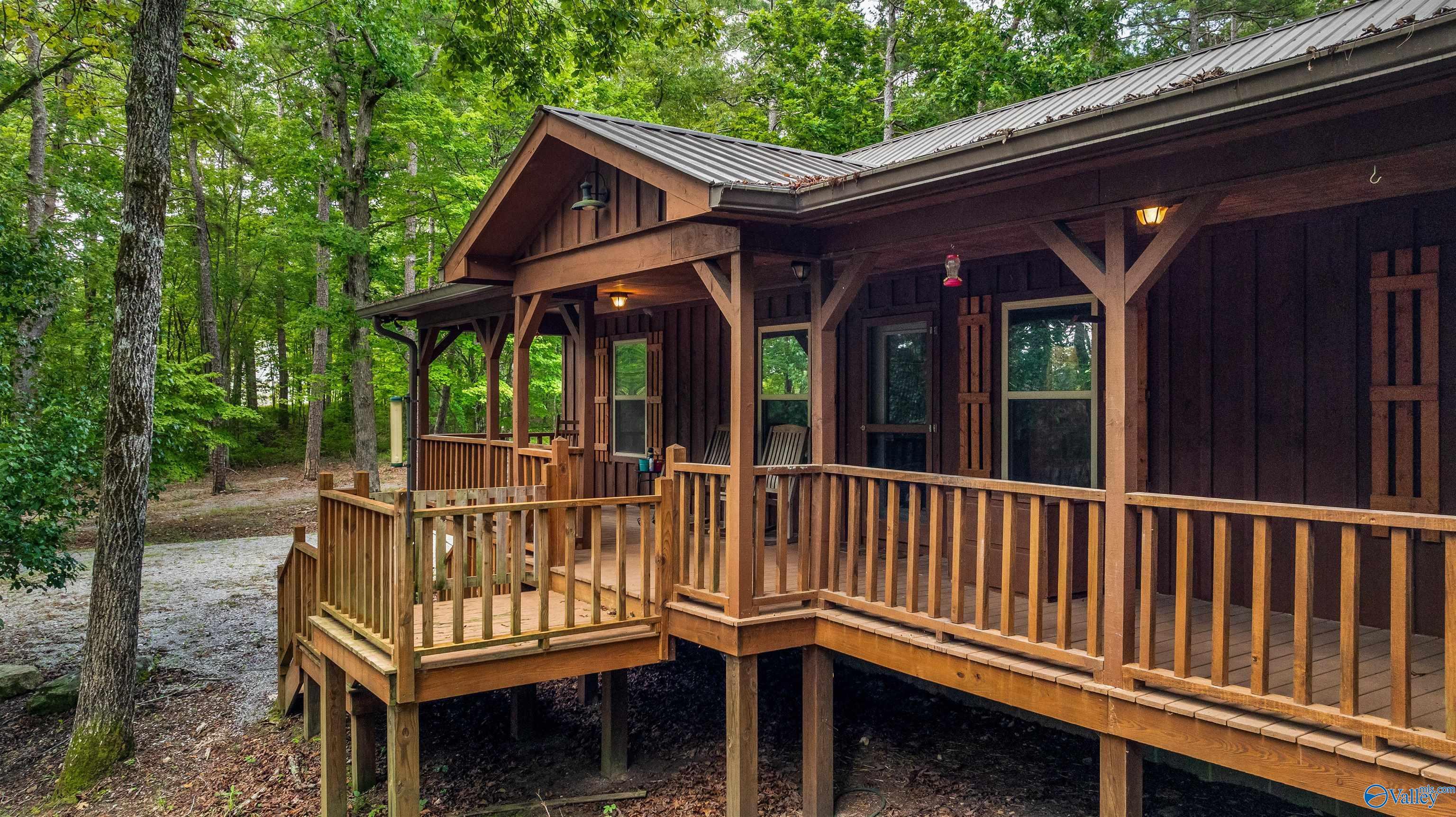 Property Photo:  1054 County Road 106  AL 35984 