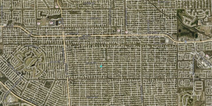 Property Photo: 3800 10th Street SW FL 33976