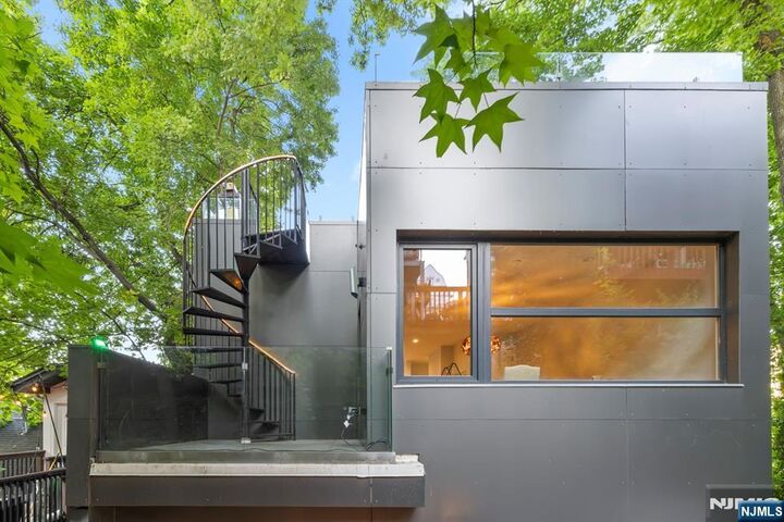 Property Photo:  1076 River Road  NJ 07020 
