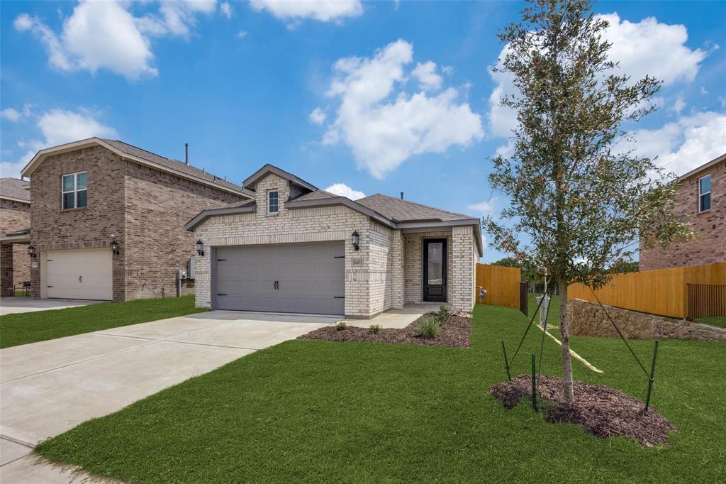 Property Photo: 1403 Butler Avenue TX 75407