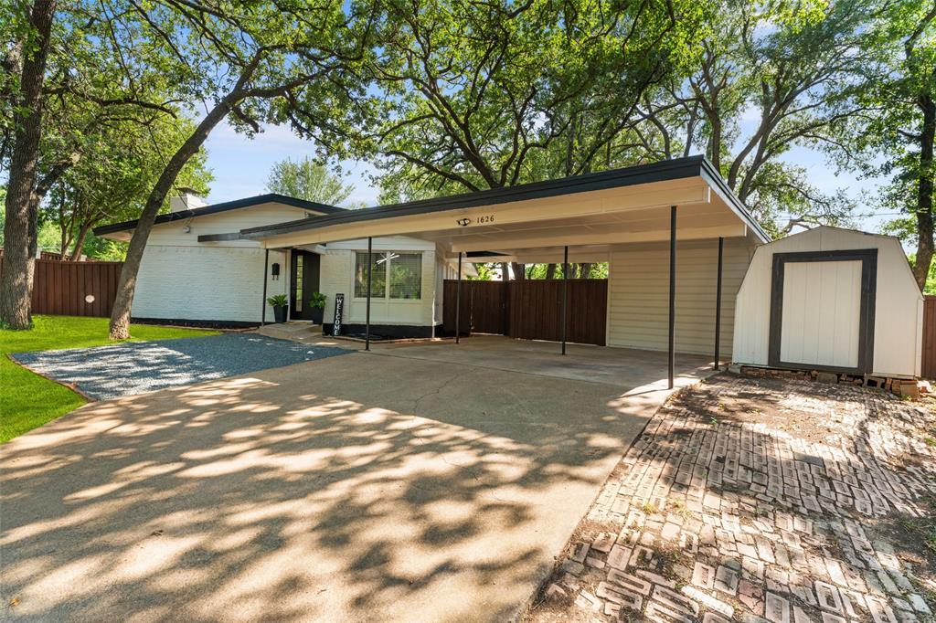 1626 Fair Court  Irving TX 75060 photo
