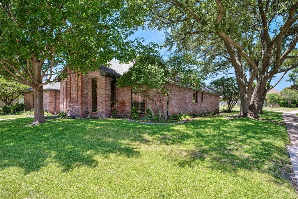 Property Photo:  2601 Big Oaks Drive  TX 75044 