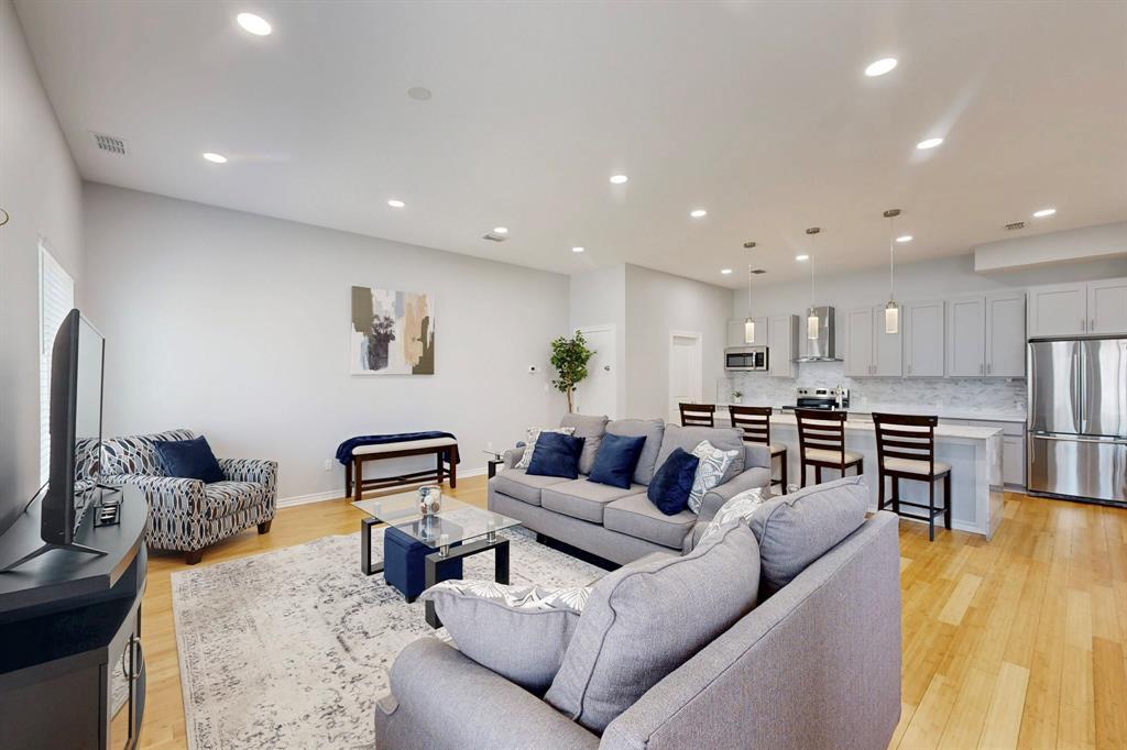 Property Photo: 4633 Virginia Avenue 103 TX 75204