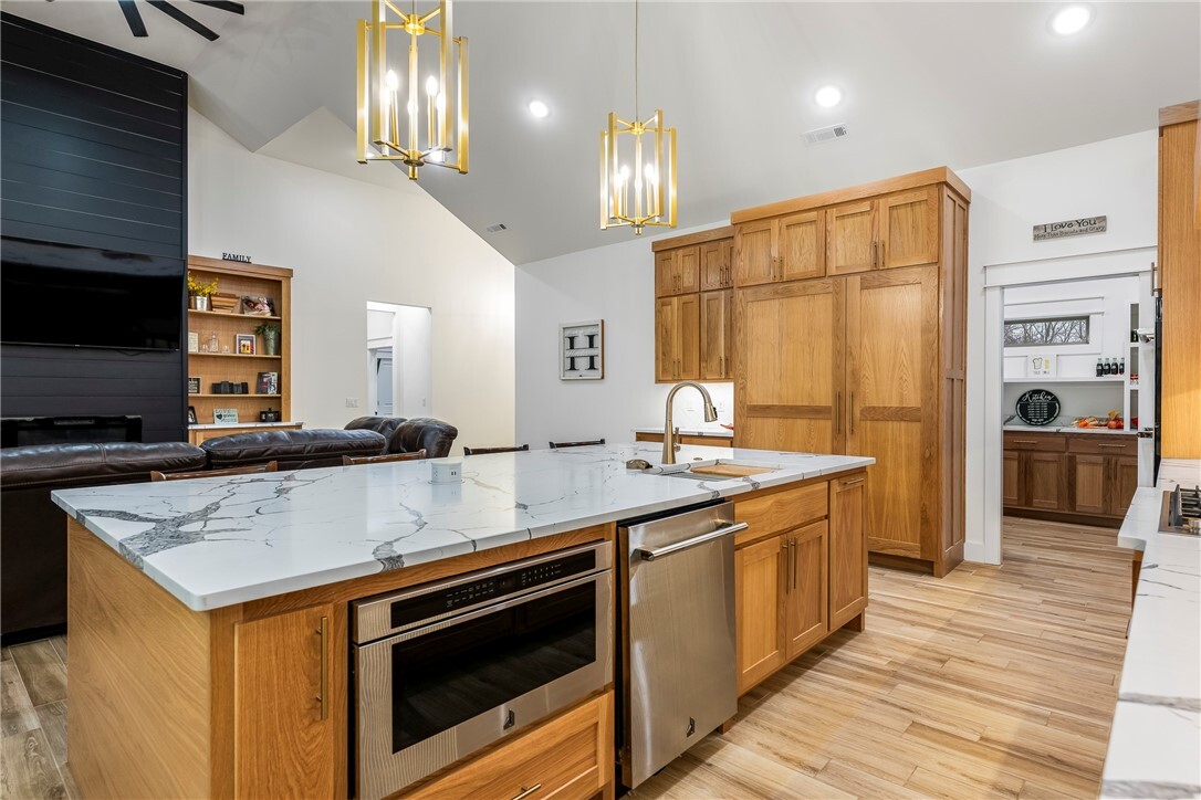 Property Photo: 12400 Wildwood Drive AR 72756