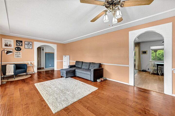 Property Photo:  916 21st Street  AR 72758 
