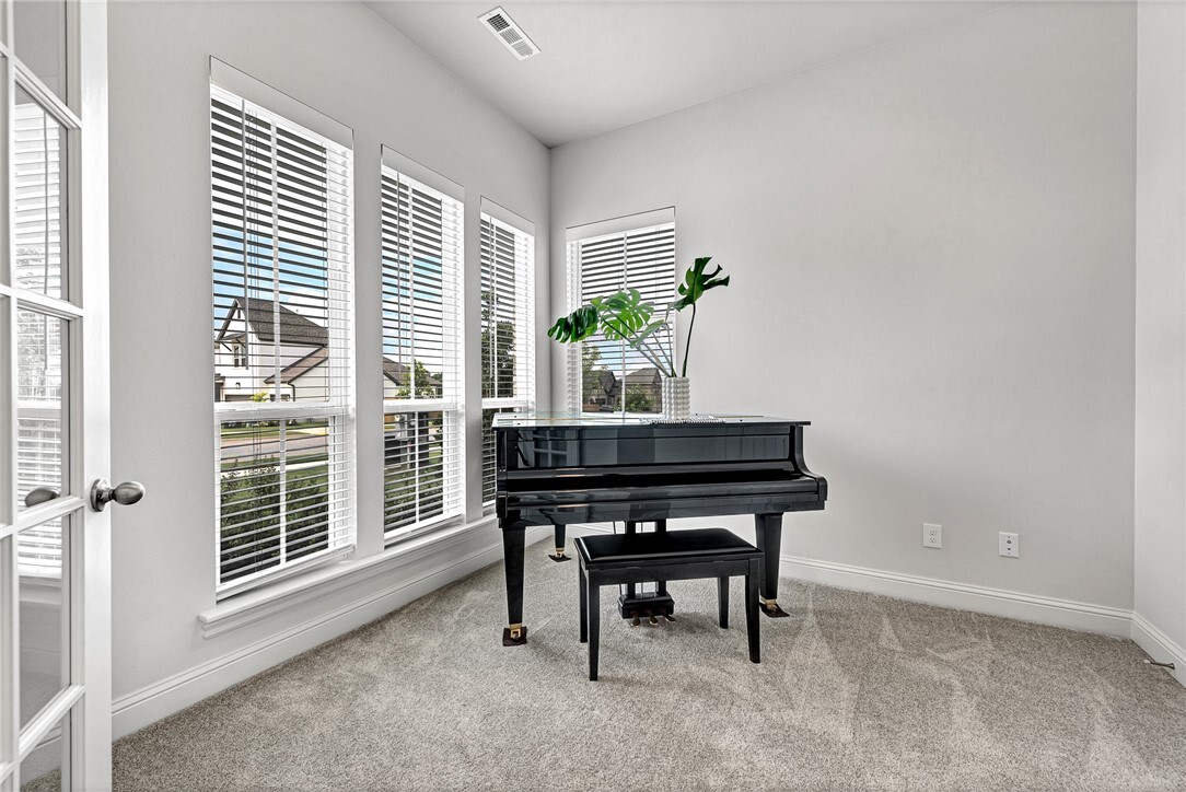 Property Photo: 1412 Spring Water Way AR 72718