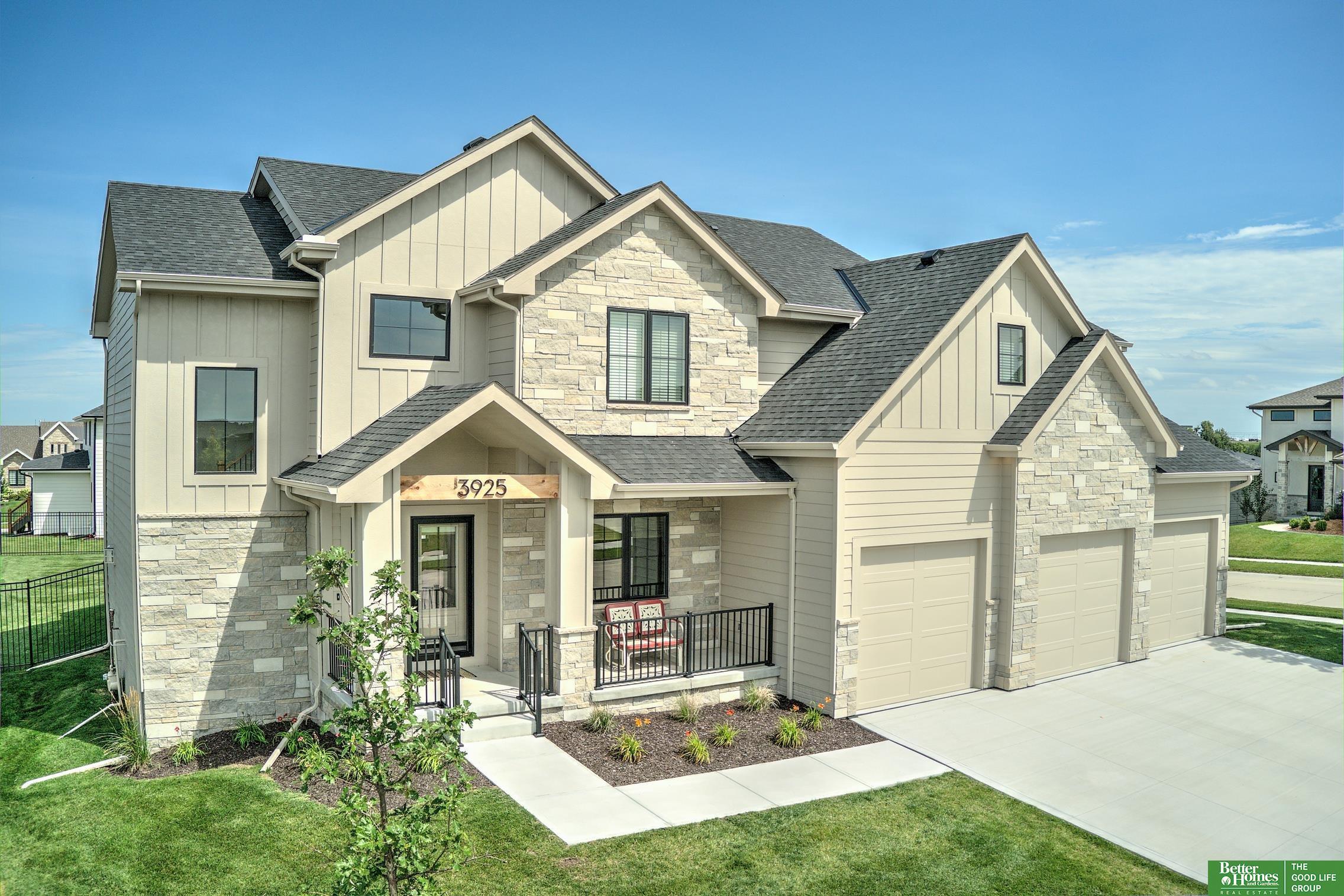 3925 S 211 Street  Elkhorn NE 68022 photo