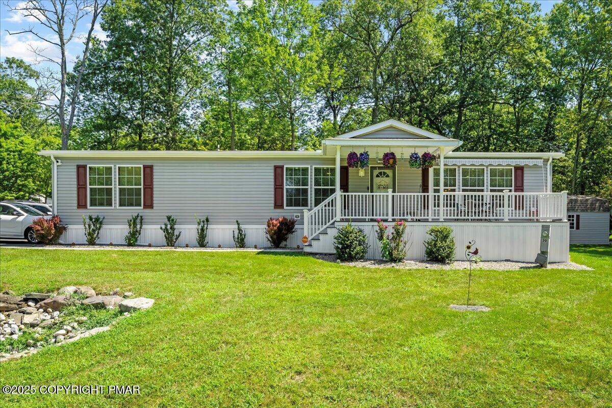Property Photo: 7587 Rocky Ridge Road PA 18302