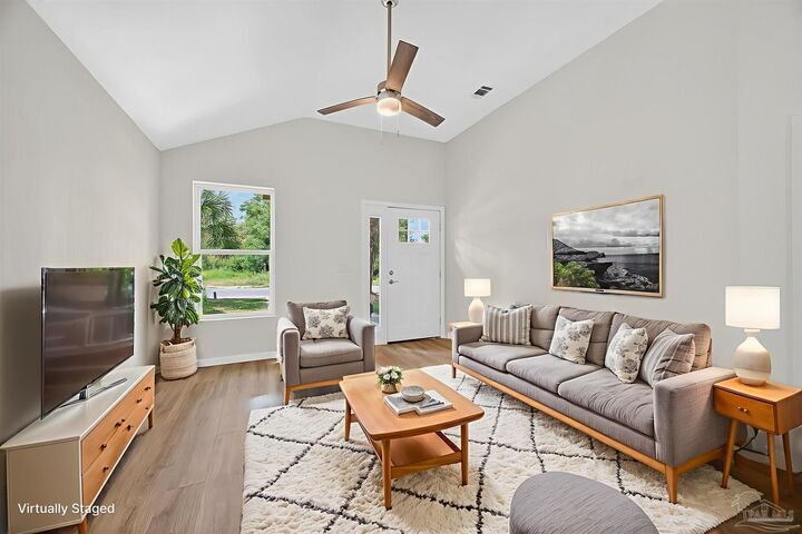 110 E Jordan St  Pensacola FL 32503 photo