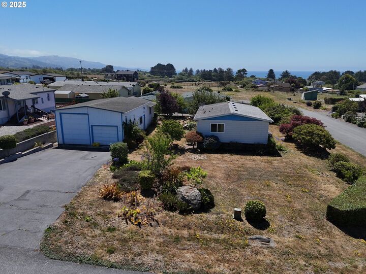 98620 Camellia Dr  Brookings OR 97415 photo