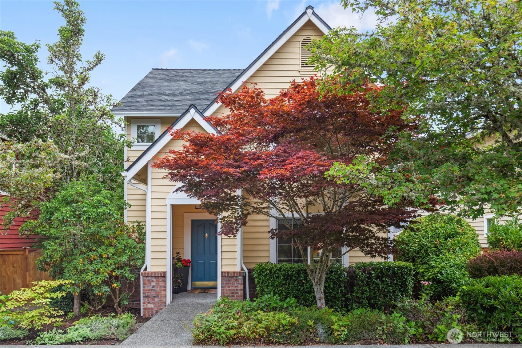 Property Photo: 9907 223rd Place NE WA 98053