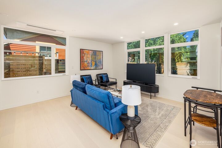 Property Photo: 314 NE 59th Street WA 98105