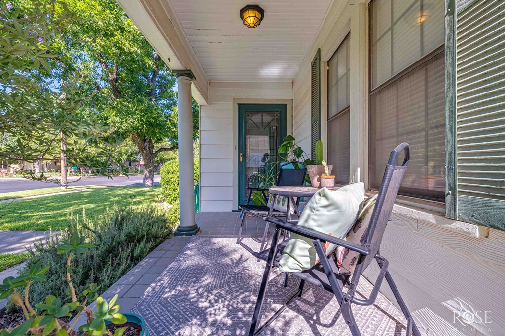 Property Photo:  1620 W Ave J  TX 76901 