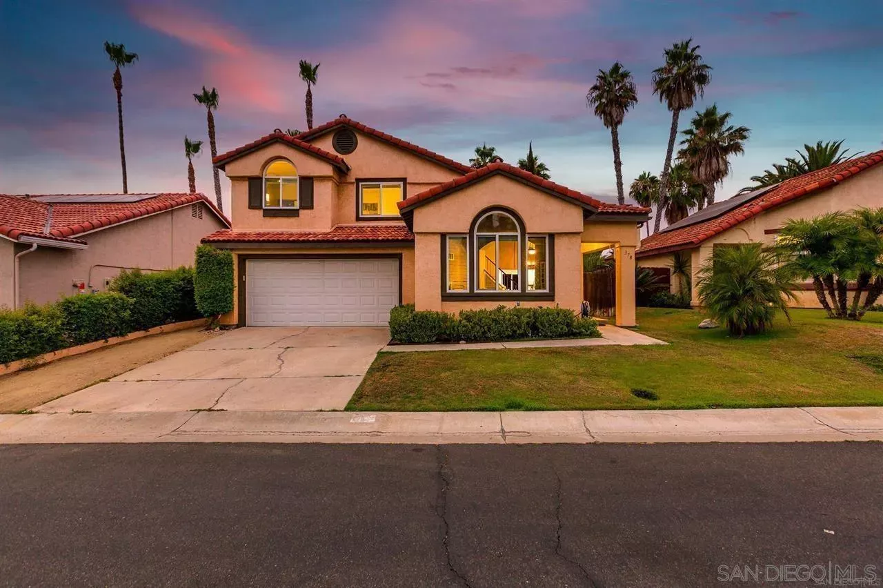 Property Photo:  378 Paseo Marguerita  CA 92084 