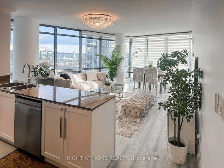 Property Photo: 5 Mariner Terrace 602 ON M5V 3V6