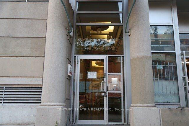 Property Photo:  8 Oxford Street 205  ON M5T 1N9 