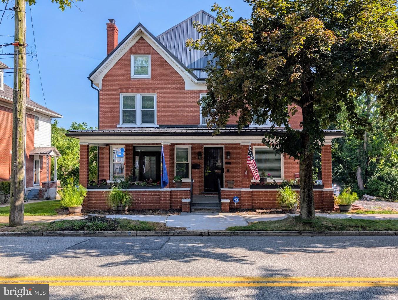 Property Photo:  230 E E Main Street  PA 15537 