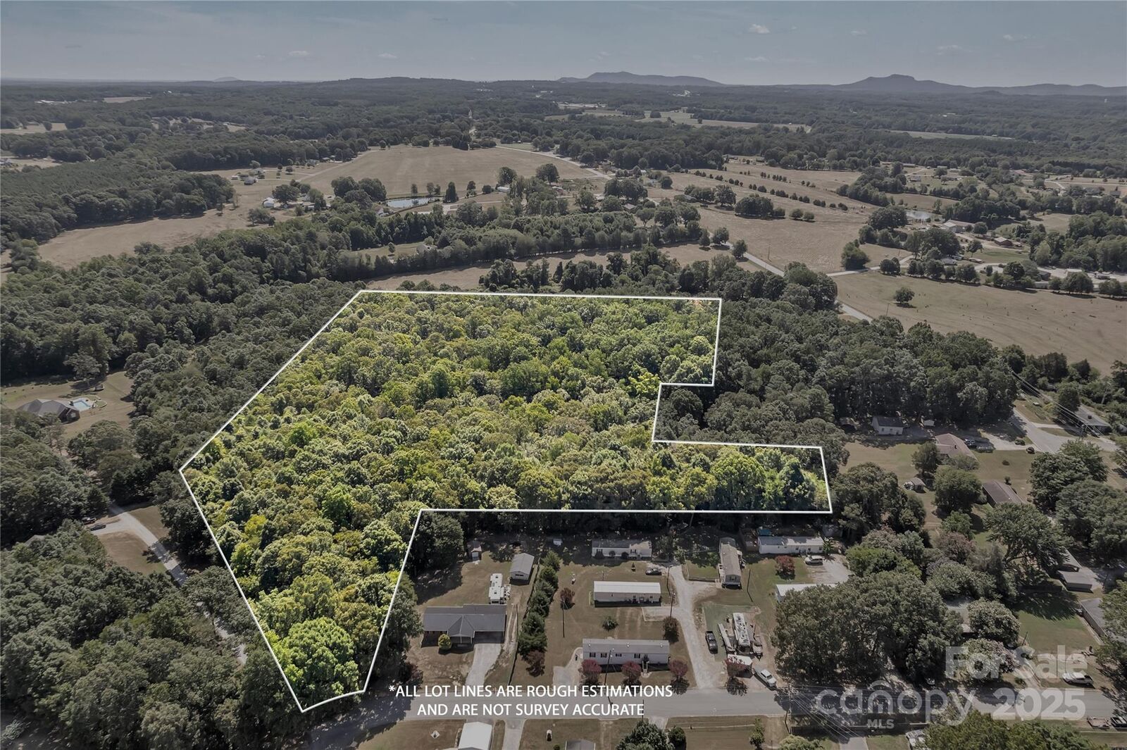 Property Photo:  114 Wave Road  NC 28086 