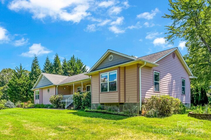 Property Photo: 40 Collins Road NC 28753