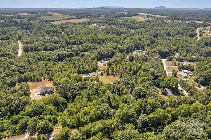 Property Photo:  608 Rollingbrook Road  NC 28086 