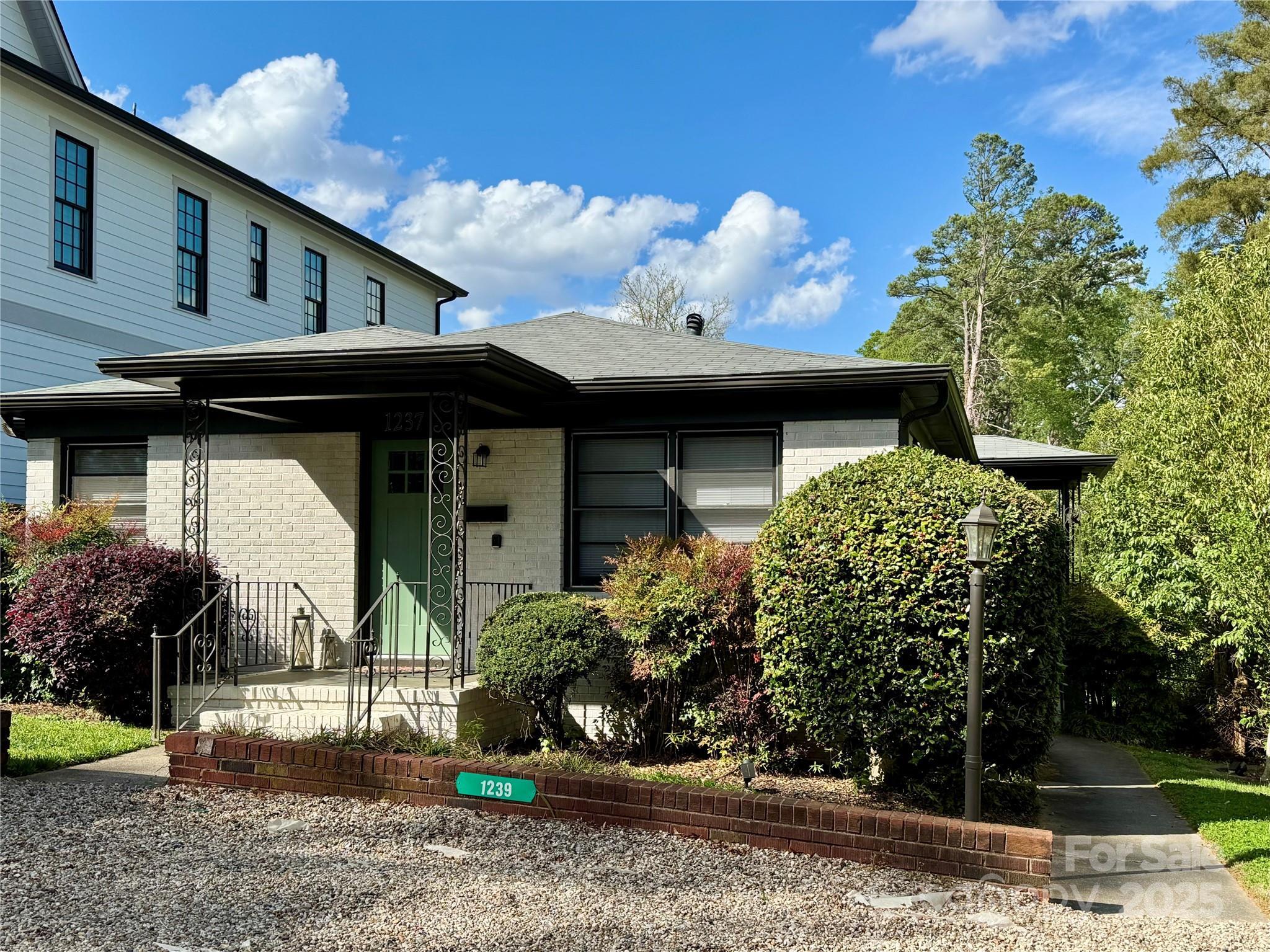 Property Photo: 1239 Reece Road NC 28209