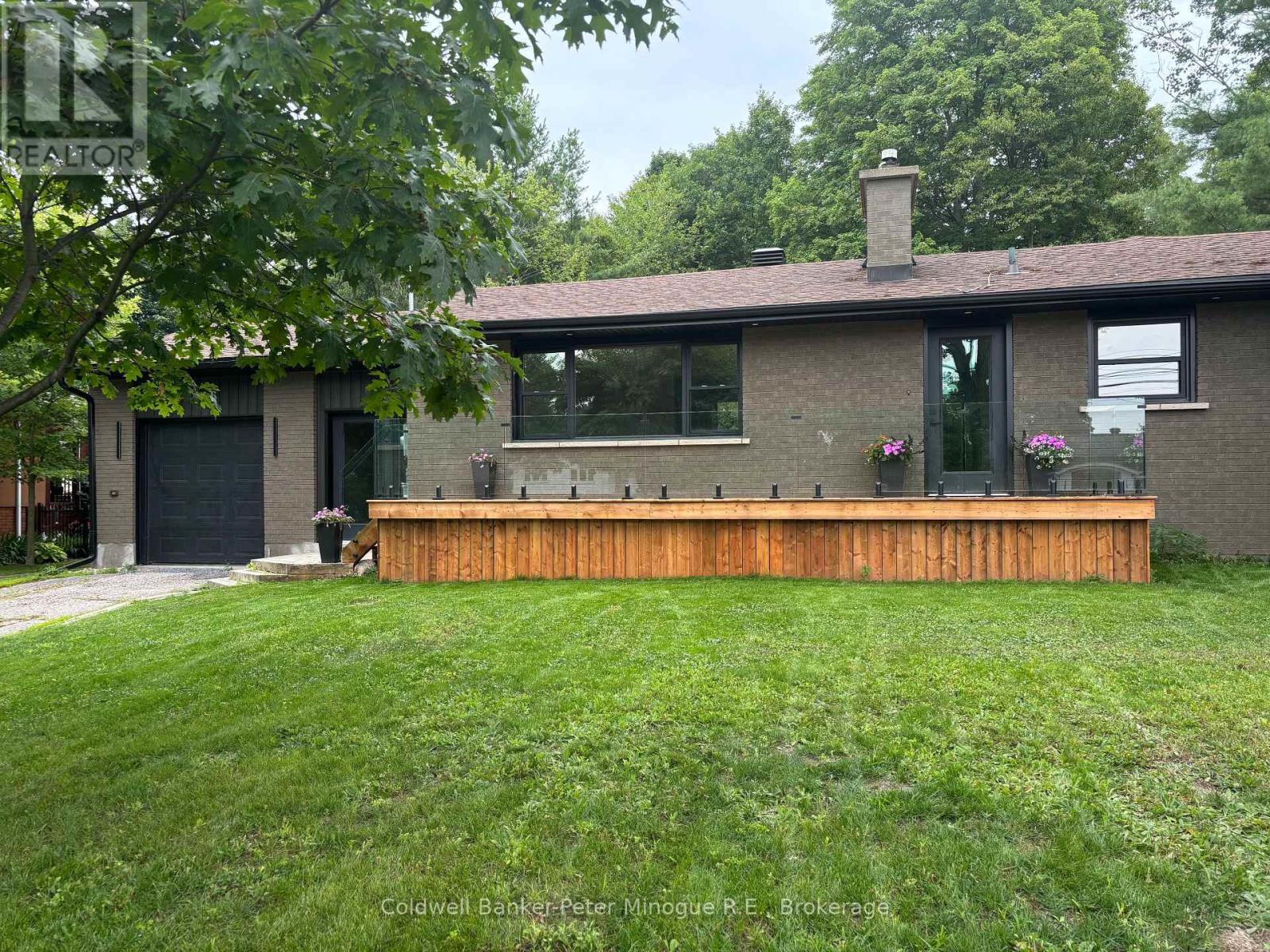 Property Photo:  316 Greenhill Avenue  ON P1C 1J4 