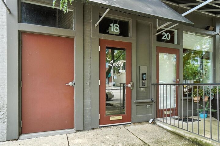 Property Photo: 18 S Saint Clair Street 201 OH 45402