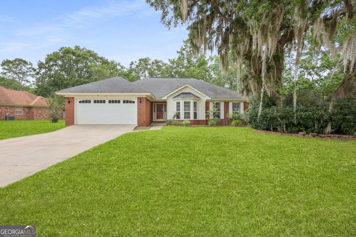 Property Photo: 1112 Montclair Drive GA 31313