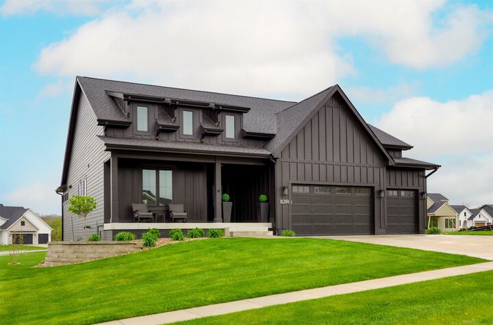 11218 Westport Drive  West Des Moines IA 50266 photo