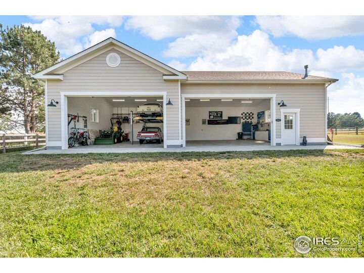 Property Photo: 7507 Blue Water Ct CO 80525