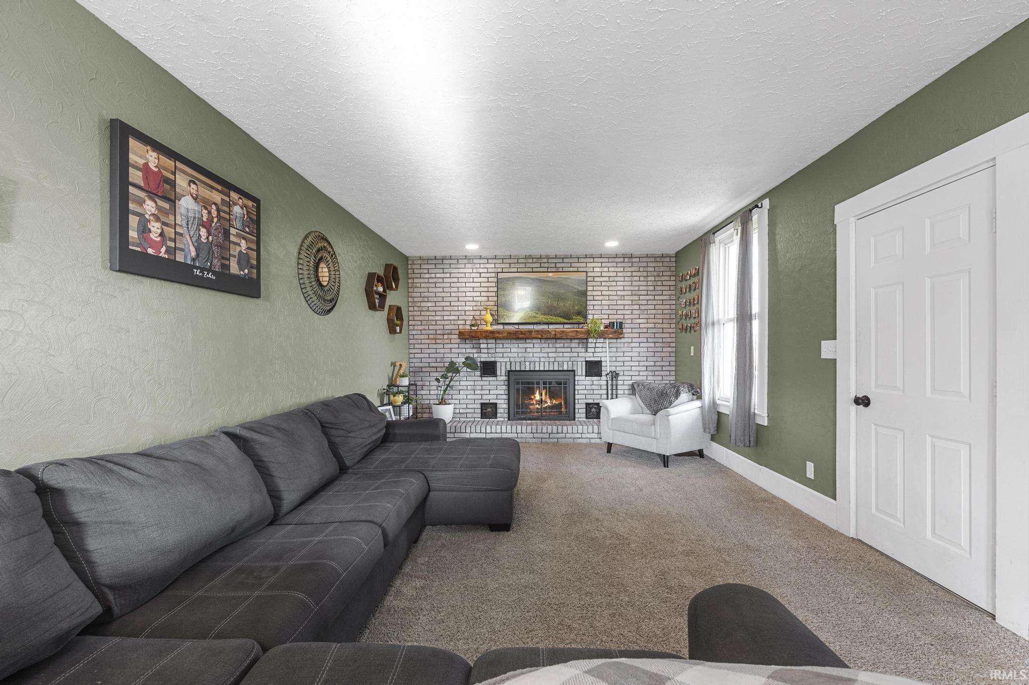 Property Photo: 7714 W 580 N Road IN 47564