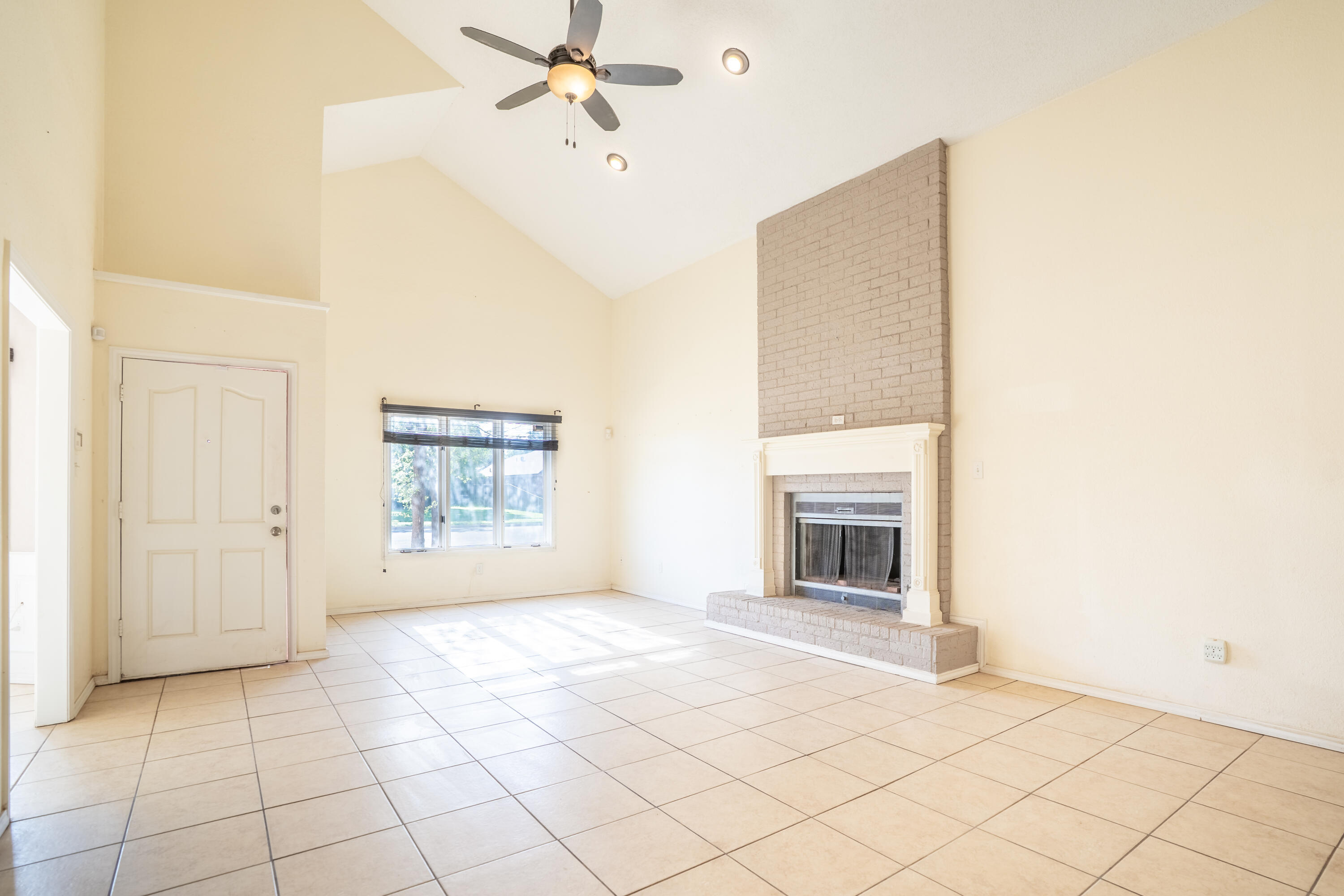 Property Photo: 502 N Homestead Avenue TX 79416