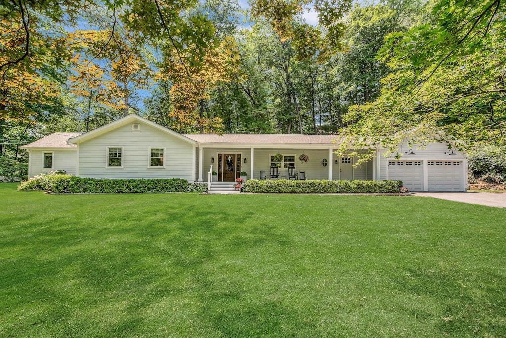 43 Whippoorwill Road E  Armonk NY 10504 photo