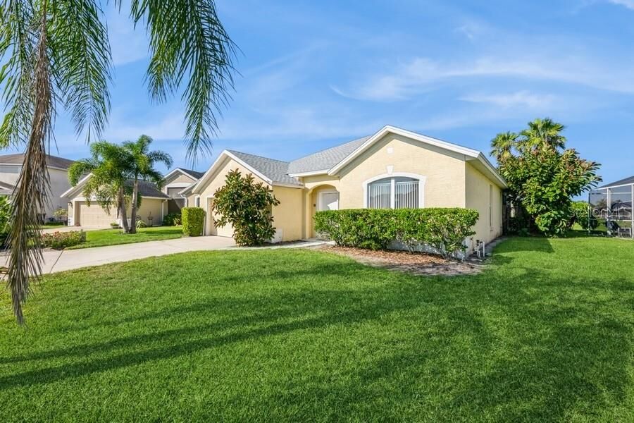 Property Photo:  647 Ella Mae Drive  FL 33897 