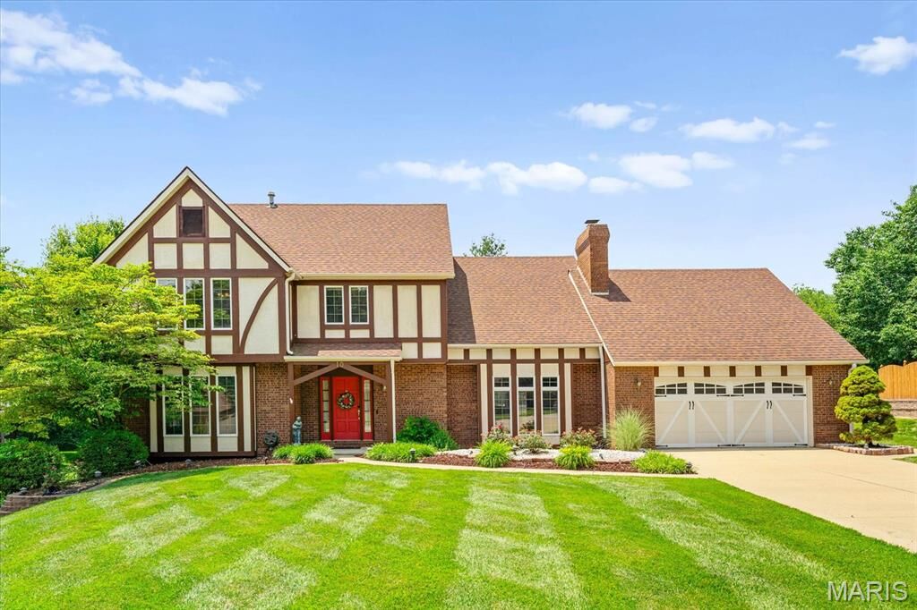 Property Photo: 10 Cypress Point Drive IL 62234