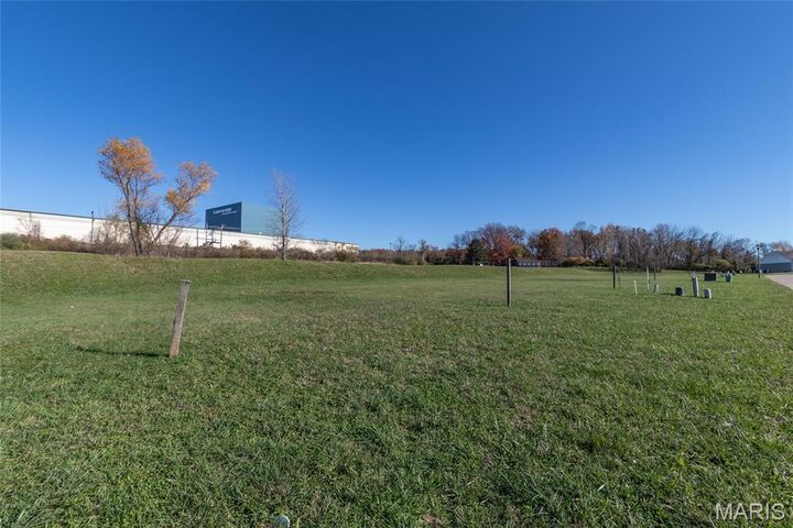 10940 John James Drive  St Louis MO 63137 photo
