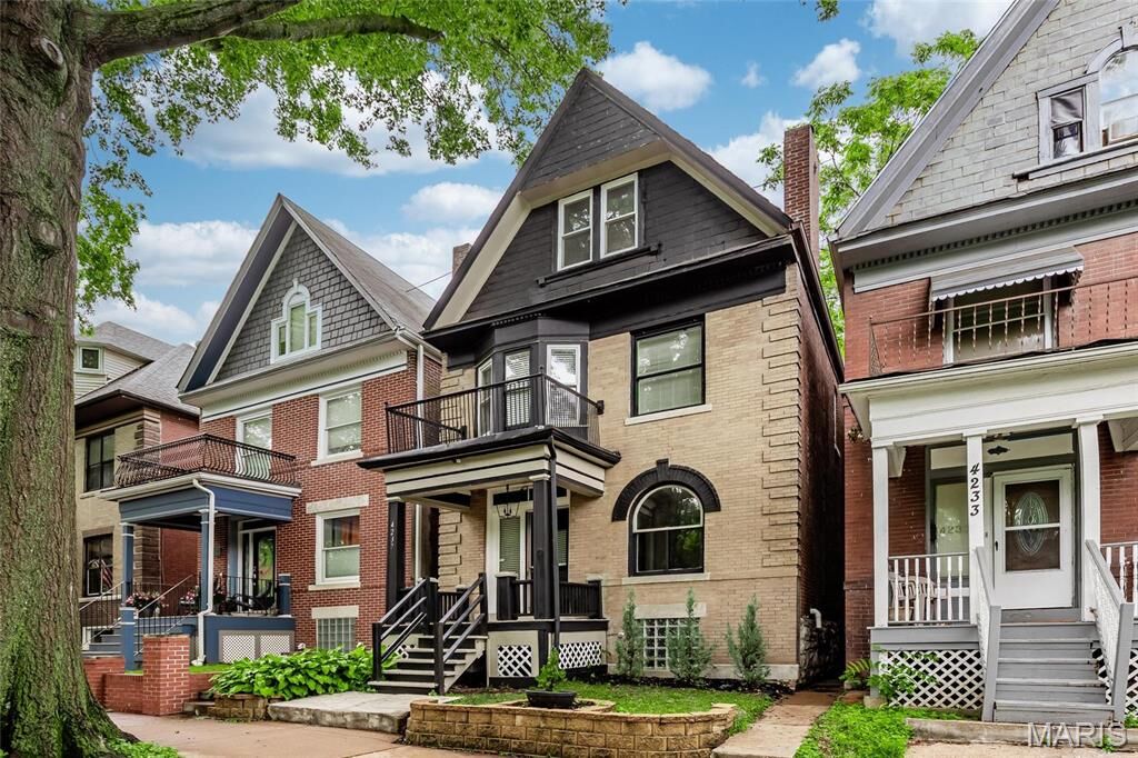 Property Photo:  4237 Shenandoah Avenue  MO 63110 